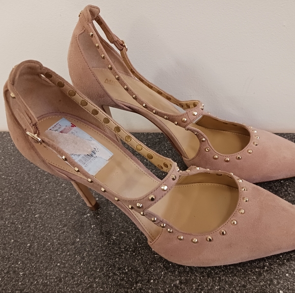 Michael Kors Shoes - NEW Michael Kors Ava Pointed Toe Studded👠👠Heel Pumps,LIKE NEW!!